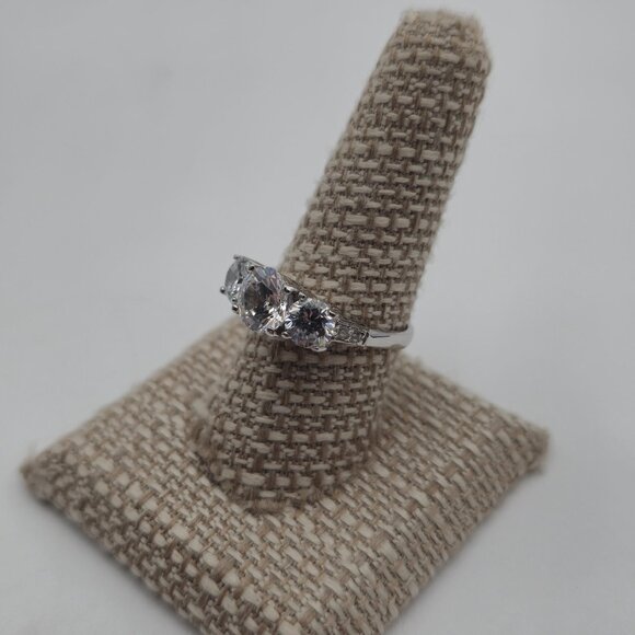 Size 6.25 Sterling Silver Bright Cubic Zirconia Gems Ring A3076 - Picture 4 of 9